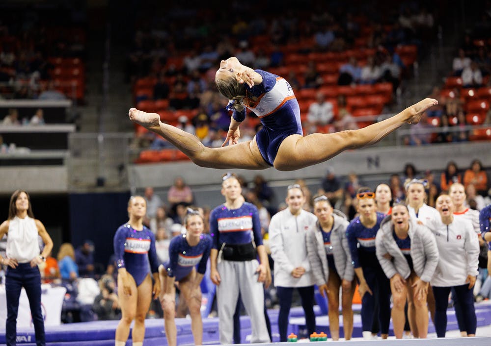AU GYM VS LSU