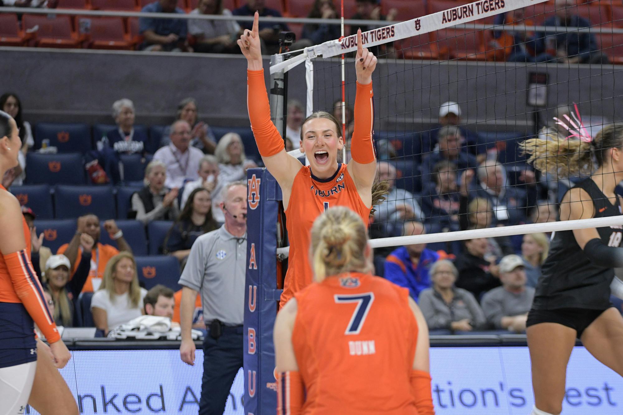 Volleyball vs Florida
