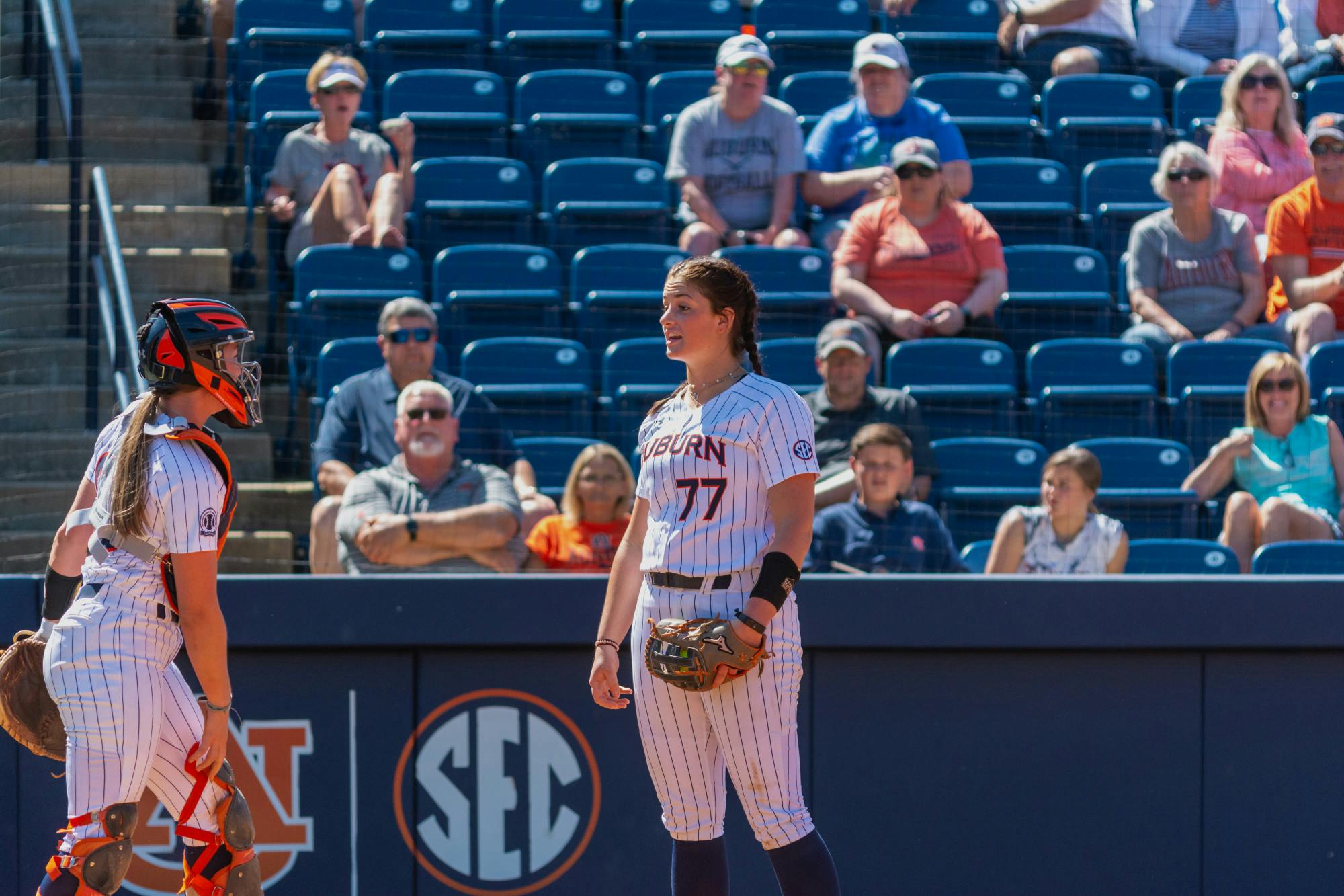 Bri Ellis and Aubrie Lisenby vs Niagra Falls