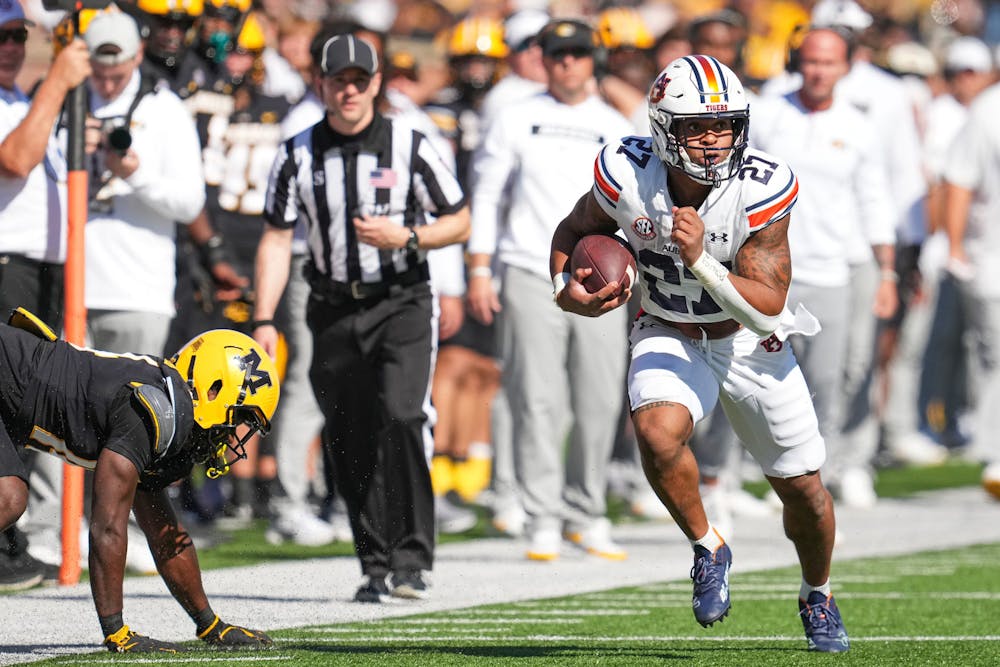 COLUMBIA, MO - OCTOBER 19 - Auburn Running Back Jarquez Hunter (#27) during the game between the Auburn Tigers and the #19 Missouri Tigers at Memorial Stadium in Columbia, MO on Saturday, Oct. 19, 2024.

Photo by Austin Perryman/Auburn Tigers