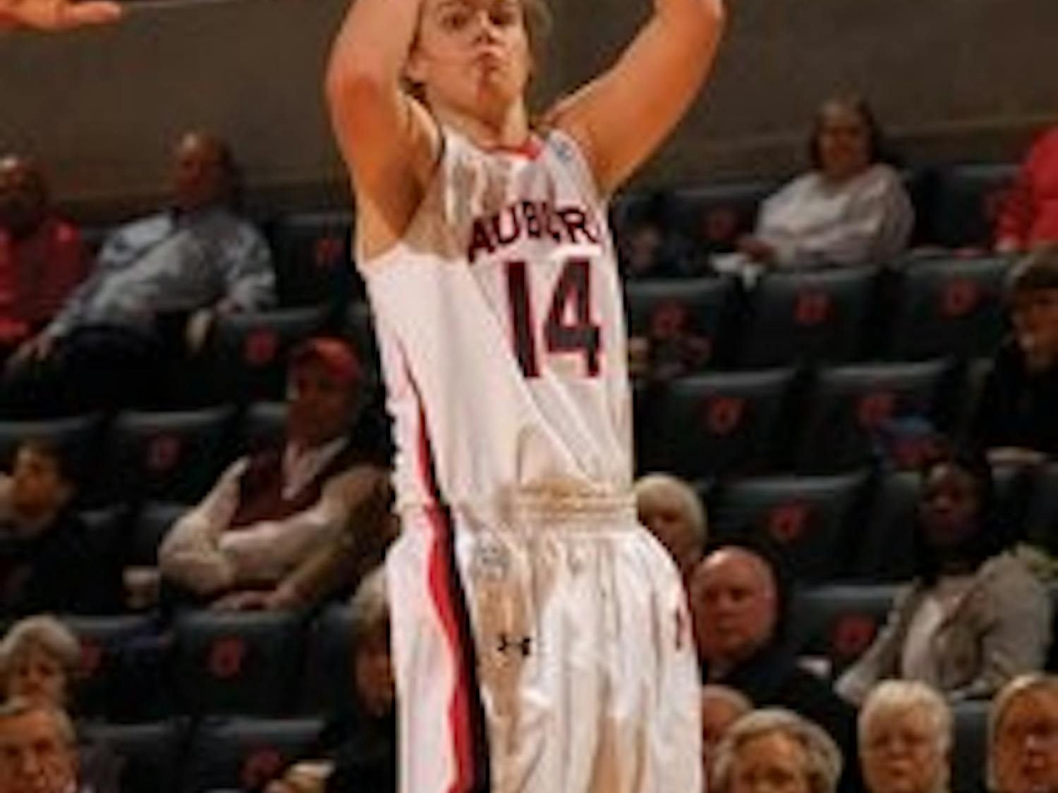 As a freshman, Alverson played in all 31 games and recorded 215 points. (Todd Van Emst / Media Relations)