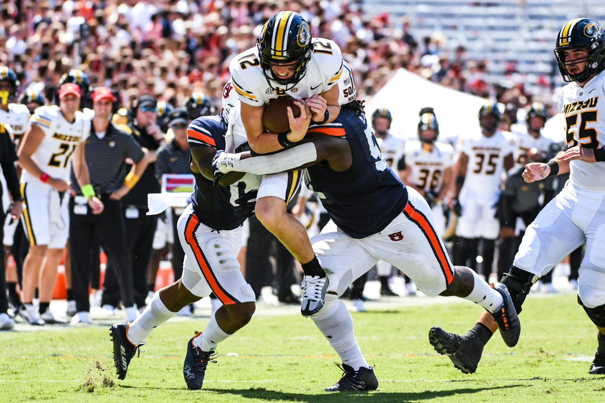 Auburn vs. Missouri QB tackle