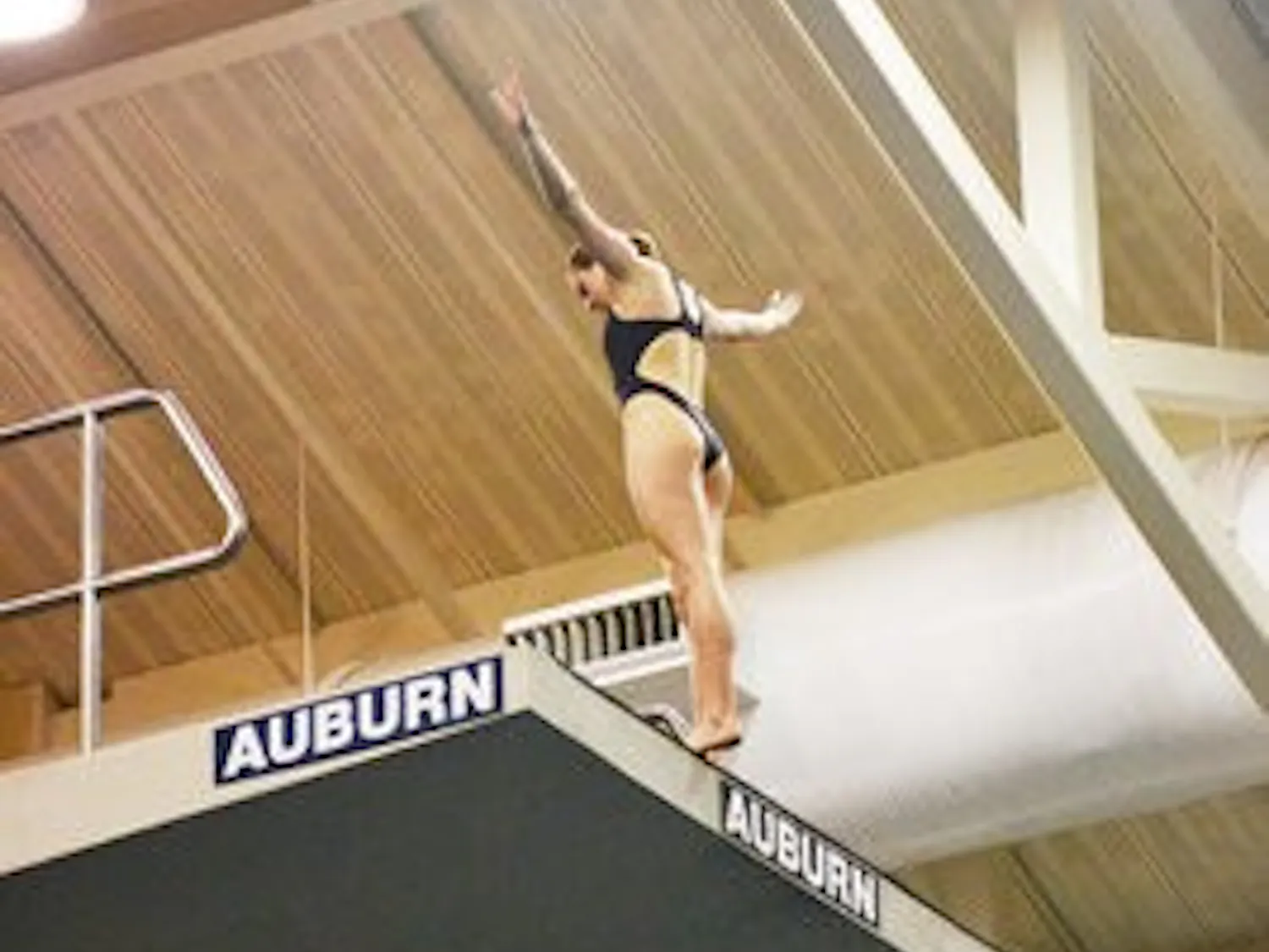 The diving team prepares to compete in the NCAA championship. Auburn will host the Zone B qualifiers March 5-7. (Danielle Lowe / ASSISTANT PHOTO EDITOR)