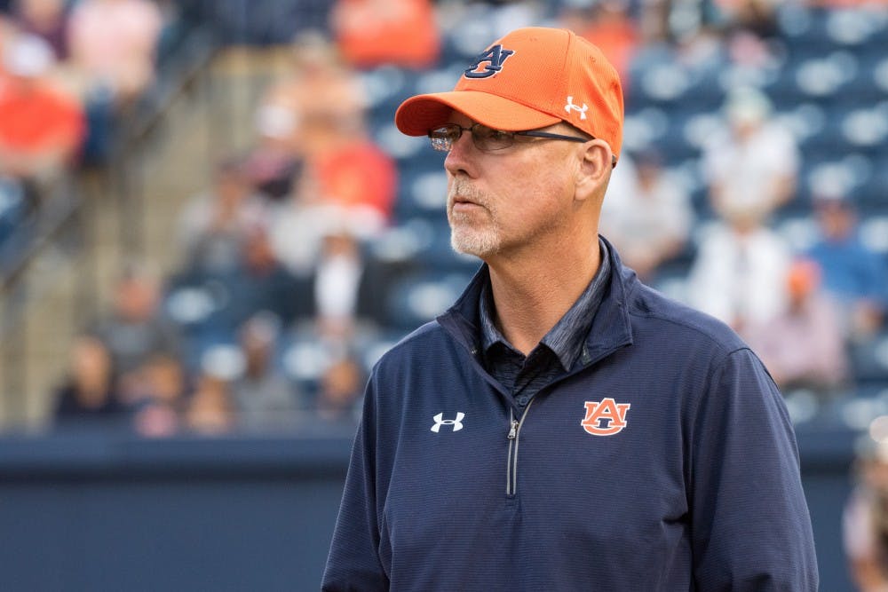 Auburn University Softball Coach: A Comprehensive Overview