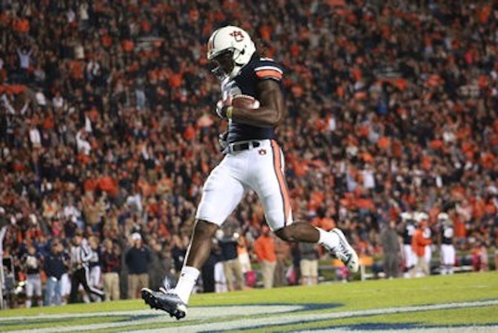 Sammie Coates scoring a touchdown against Florida Atlantic. Coates currently leads the country in yards per catch. (Jenna Burgess/ PHOTOGRAPHER)