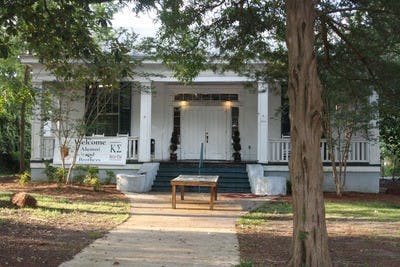 Ashlea  Draa/ Assistant Photo Editor