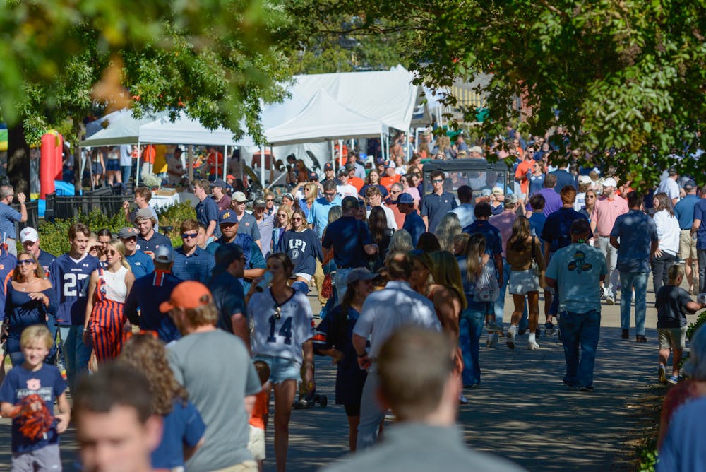 <p>Auburn tailgate in front of Science Center Auditorium on Oct. 1, 2022.</p>
