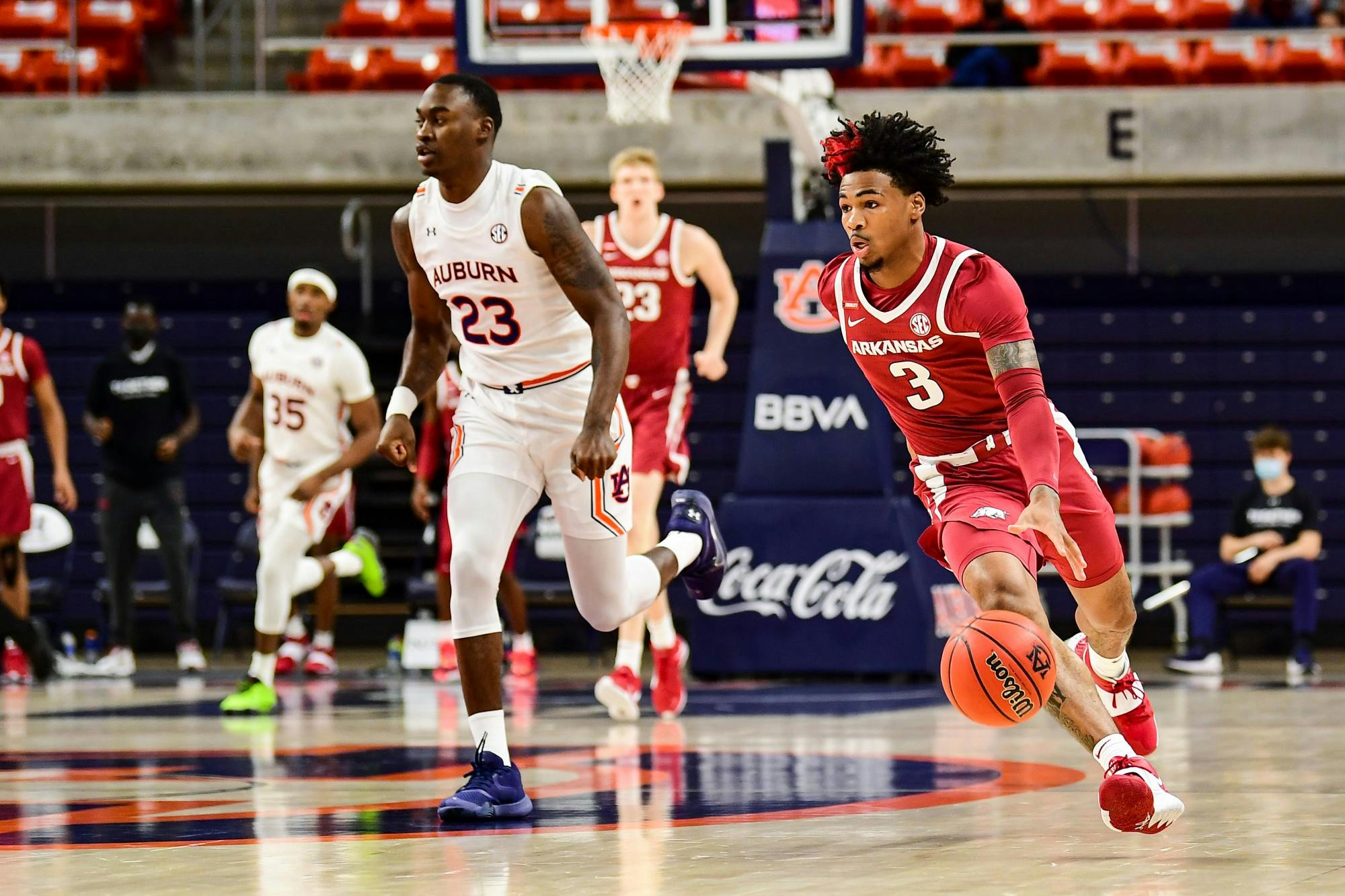 123020_Auburn_SL1_1940_Desi Sills drives the ball .JPG