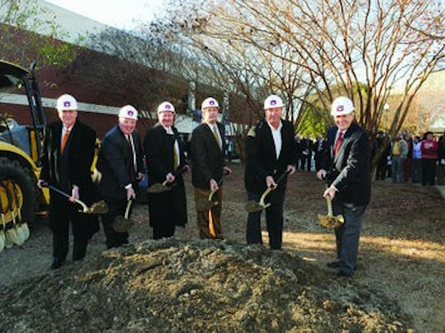 The groundbreaking ceremony celebrated the beginning of construction on the new animal hospital for the College of Veterinary Medicine. (Auburn University Photographic Services)