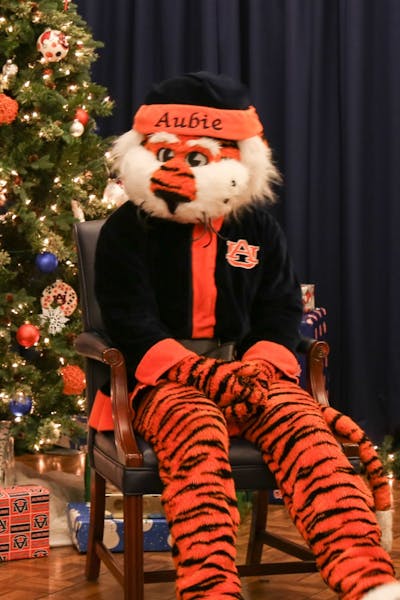 Aubie Claus is coming to town - The Auburn Plainsman