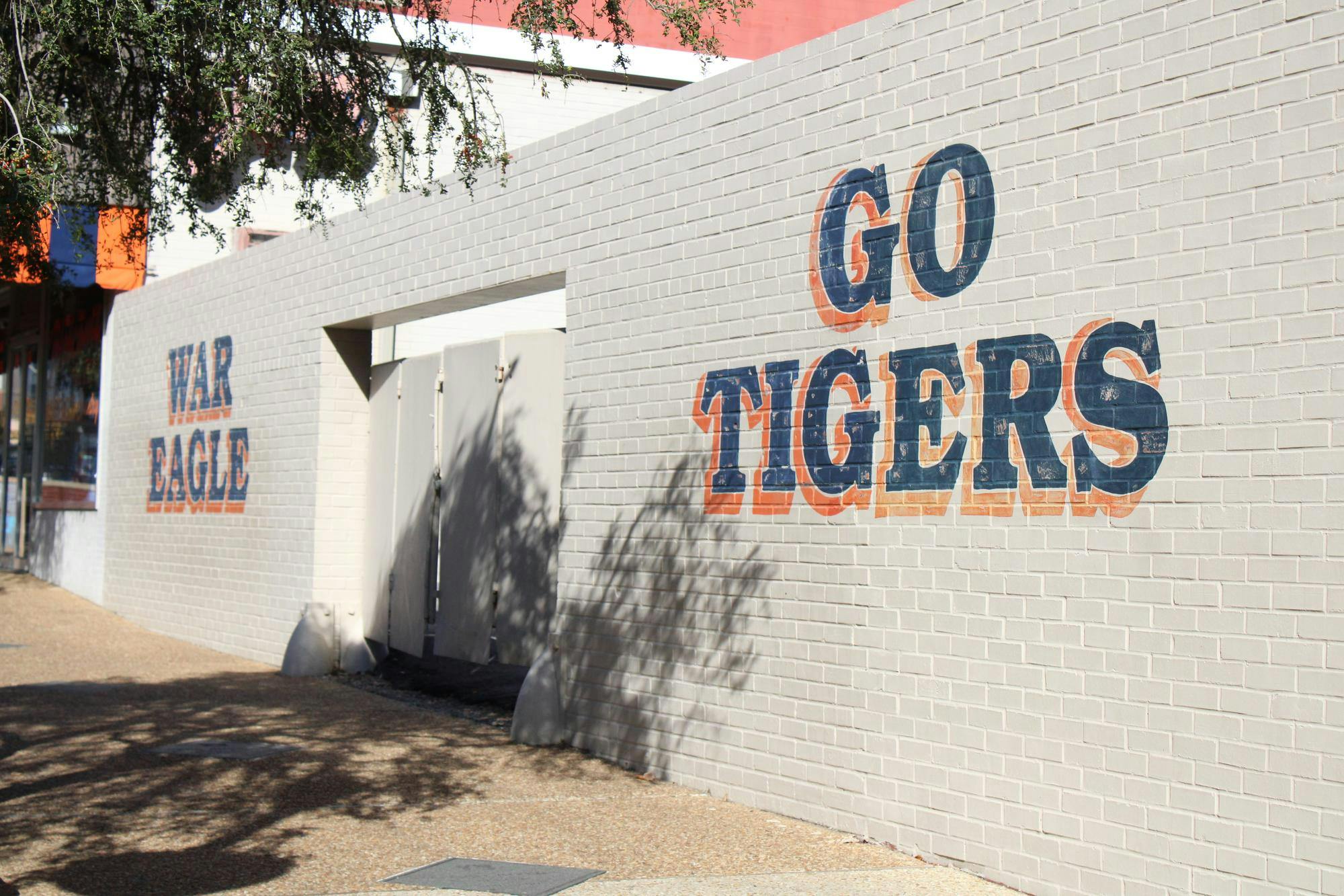 War Eagle is a mural located on a wall right next to the J&M Books located on College St depicting the words War Eagle and Go Tigers to support the university and it's sports teams.