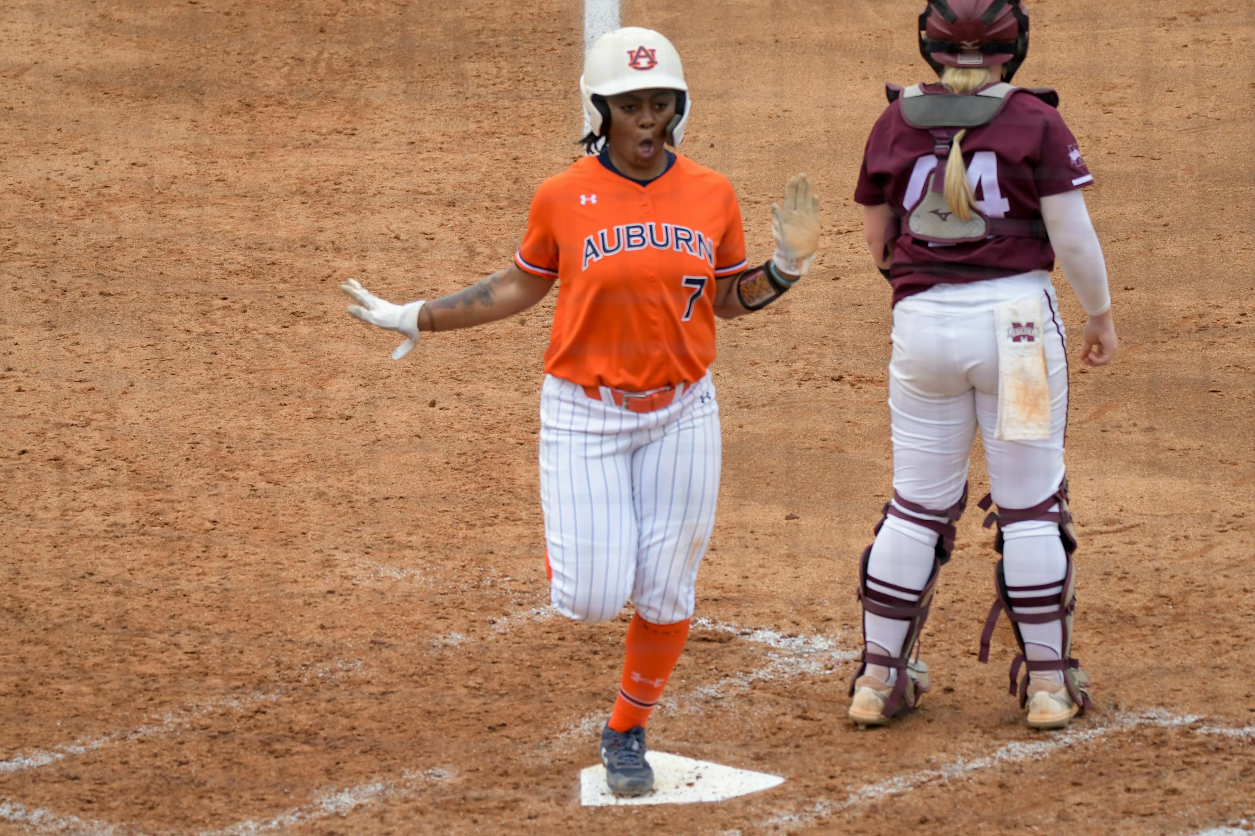 Auburn wins in rainy battle against Cal State Fullerton - Vimarsana News