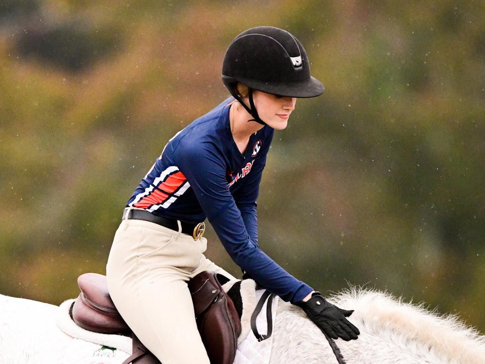 AUBURN, AL - NOVEMBER 21 - Auburn’s Kate Parker during the meet between the #2 Auburn Tigers and the #1 Georgia Bulldogs at Auburn University Equestrian Center in Auburn, AL on Friday, Nov. 21, 2025.
Photo by Olivia Amason/Auburn Tigers