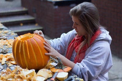 pumpkin carve