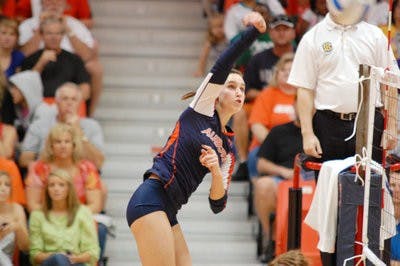 Senior outside hitter Katherine Culwell returns volley Sunday against LSU.(Charlie Timberlake / assistant photo editor)