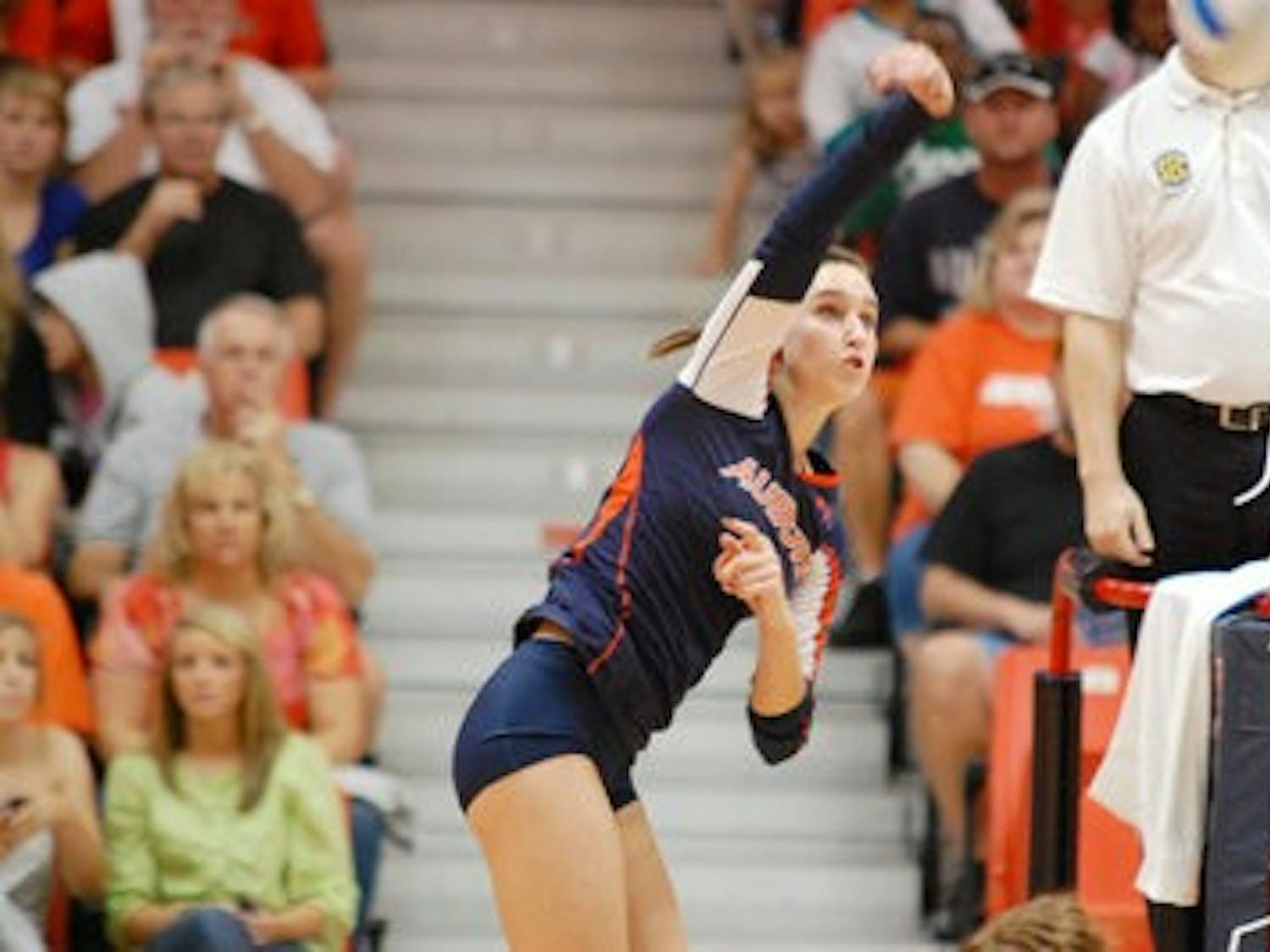 Senior outside hitter Katherine Culwell returns volley Sunday against LSU.(Charlie Timberlake / assistant photo editor)