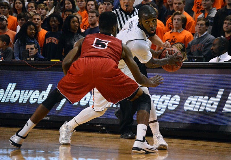 KT Harrell #1 with ball in first half. Louisiana-Lafayette vs Auburn at Auburn on Nov. 21, 2014. (Emily Enfinger | Assistant Photo Editor)