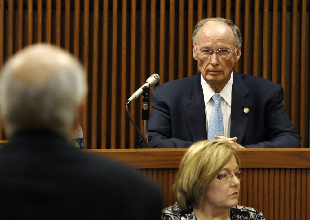 Prosecutor John Gibbs questions Alabama Governor Robert Bentley in theAlabama Speaker Mike Hubbard trial on Wednesday, June 1, 2016  in Opelika, Ala.Todd J. Van Emst/Opelika-Auburn News/Pool