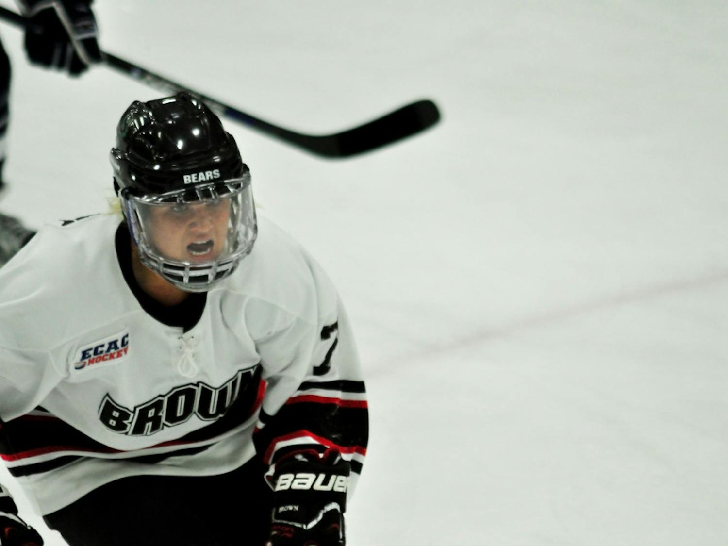 Schumate_WHockey2_EliWhite