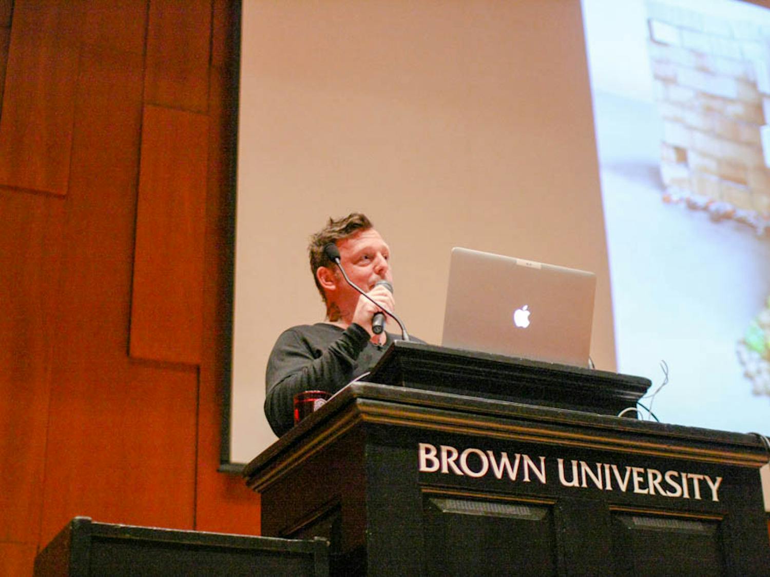 Renia_UrsFischer_Marianna-McMurdock