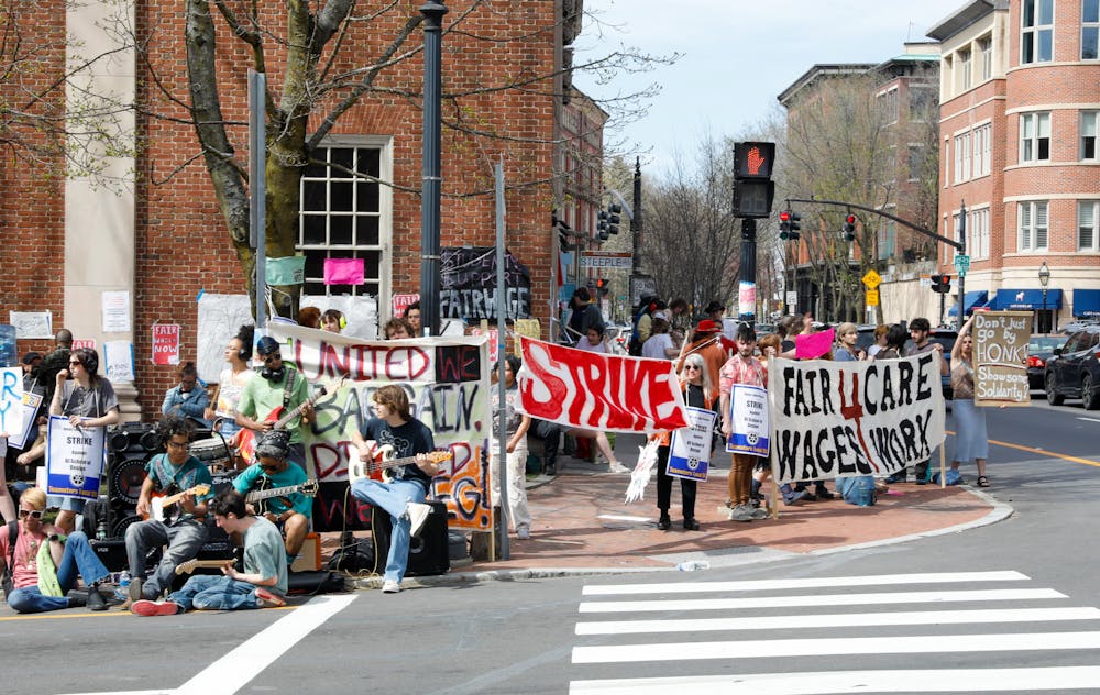 <p>According to Paul Soulellis, graphic design department head, “many faculty are choosing to go remote or hold classes off campus in solidarity with the workers.”</p>