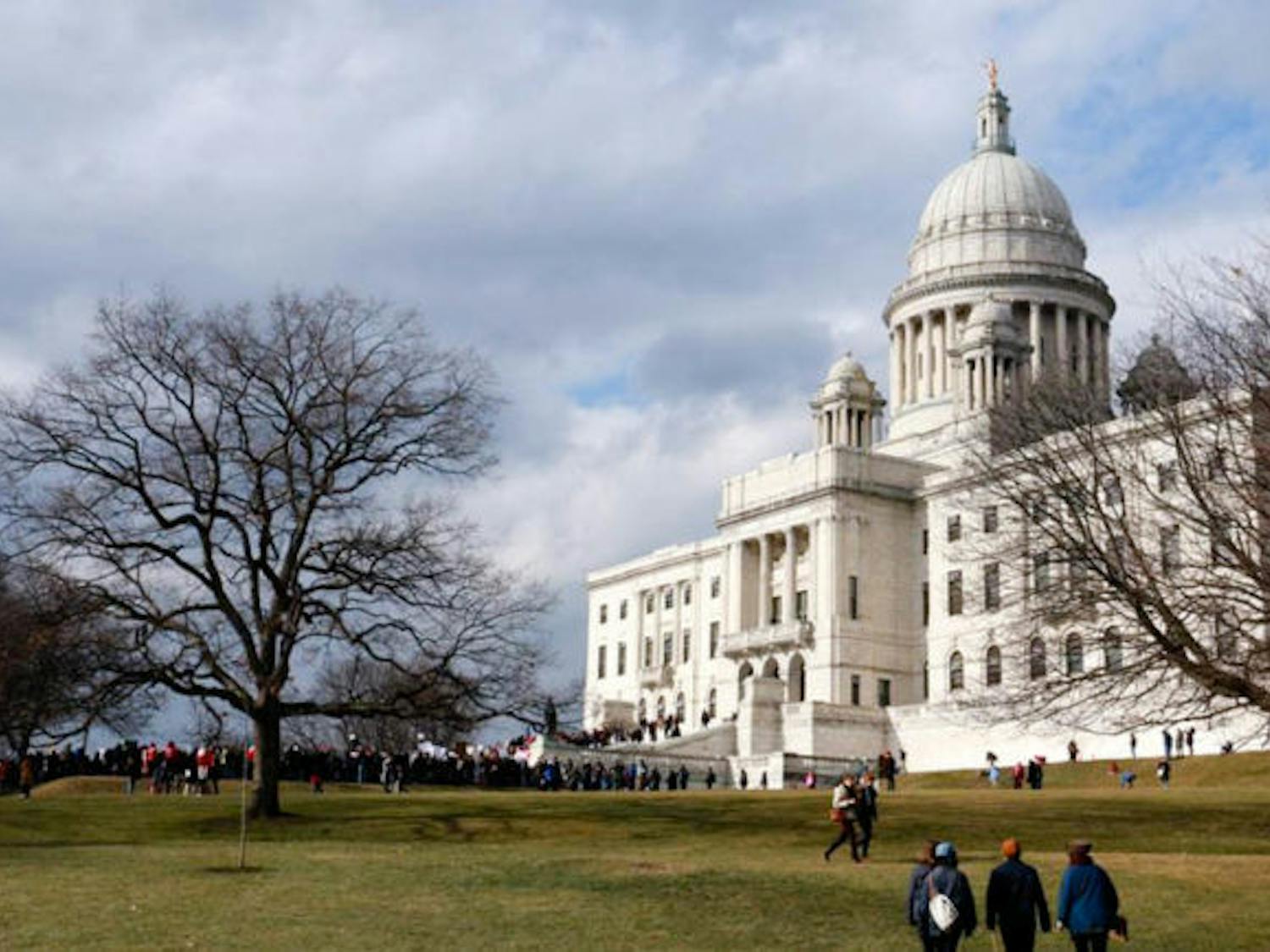 Maniar_Senate-Special-Session_NaomyPedroza-650x434-1