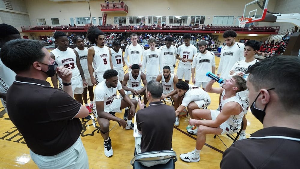 Men’s basketball dominates Salve Regina 89-59 in season opener - The