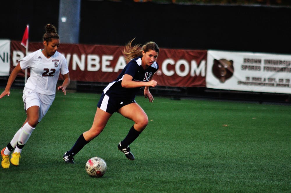 Schapiro_W-Soccer_Eli-White