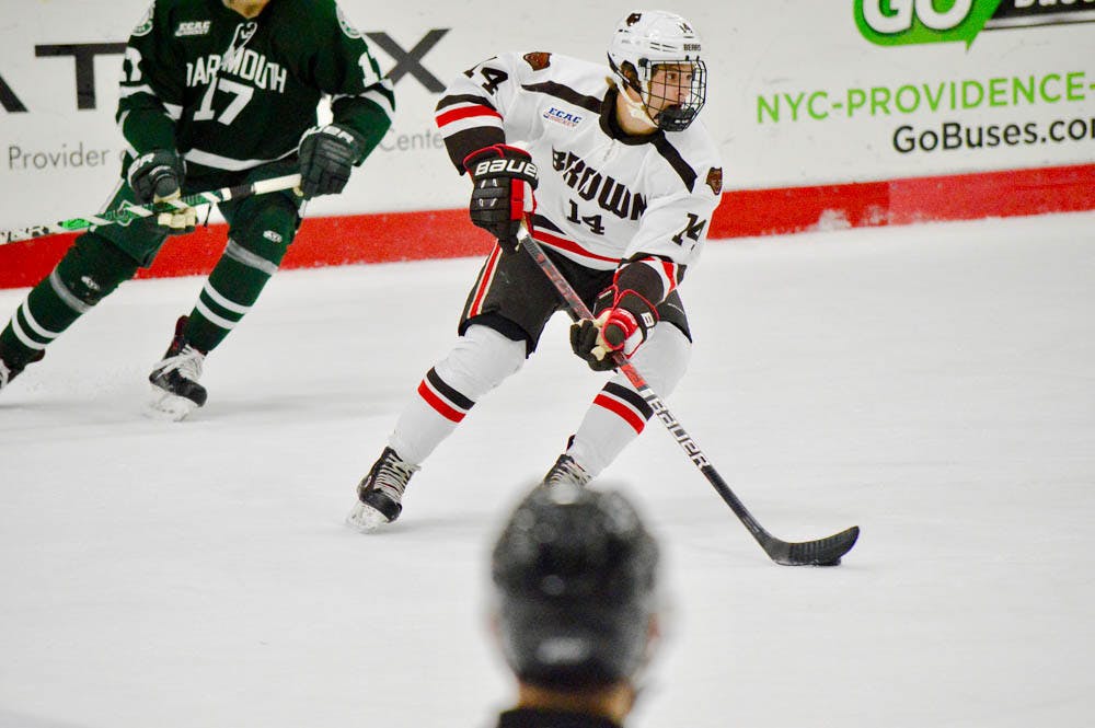 Russell_Mens-Hockey_Danielle-Emerson