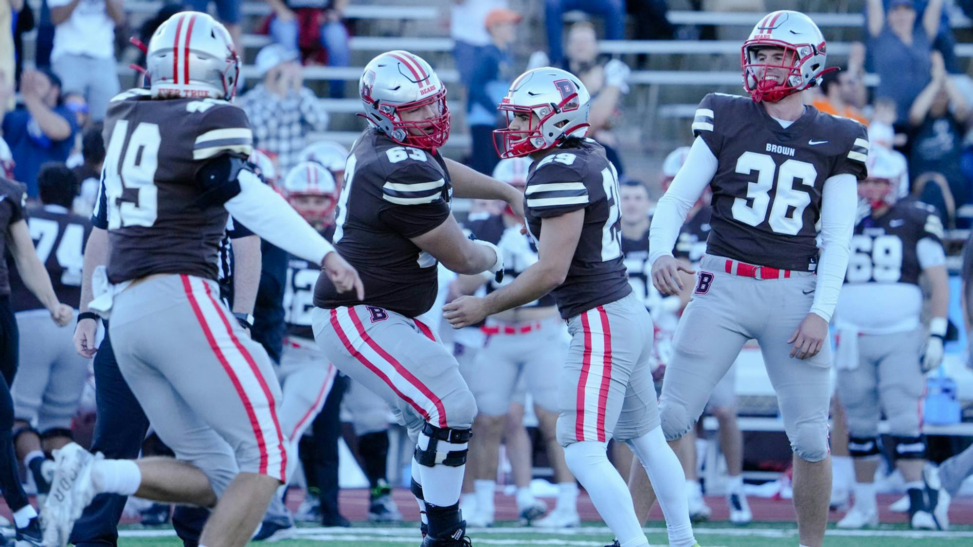 Lawrence_Football_ co_brownathletics