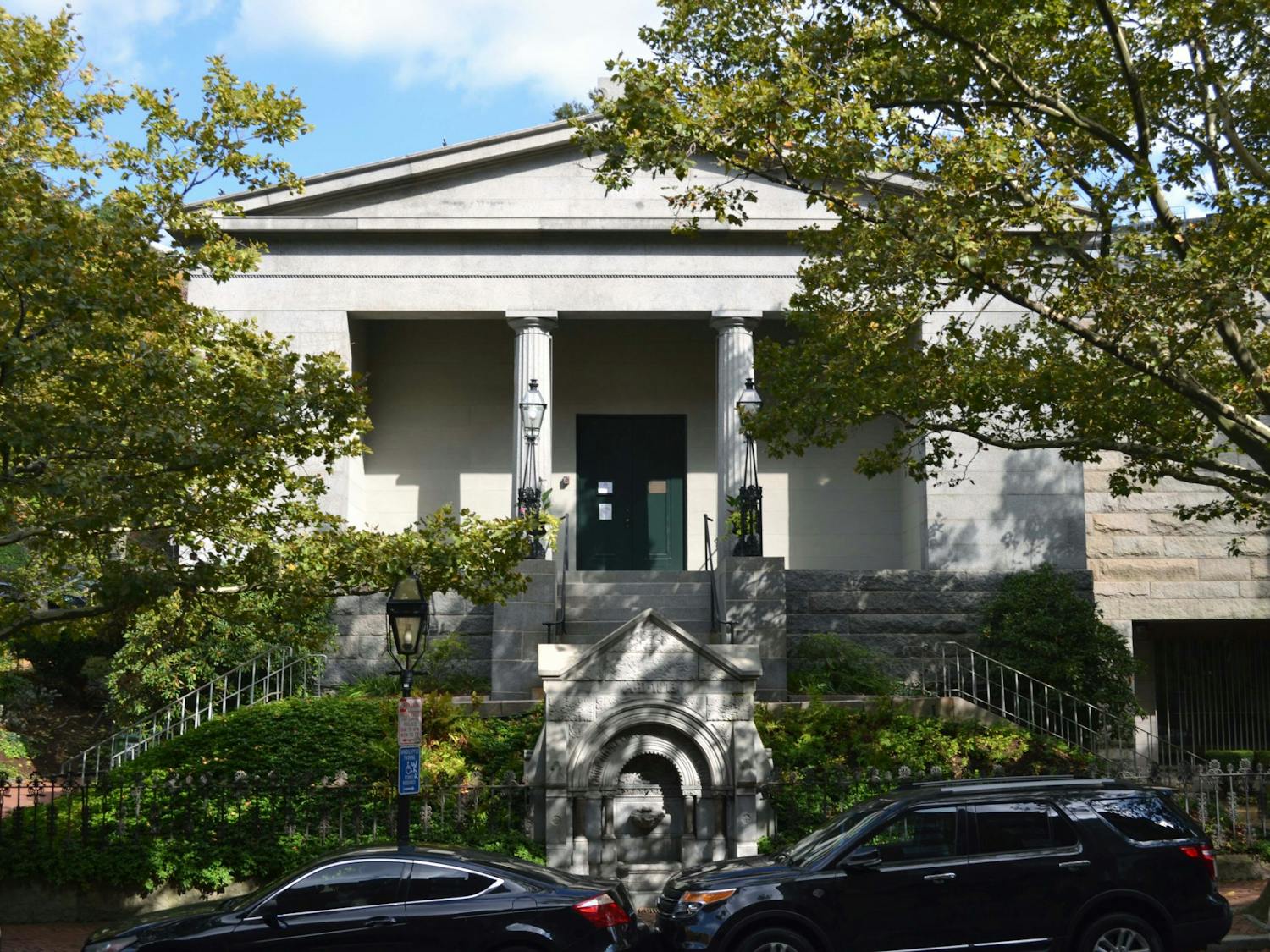 Tajmajer_CO Danielle Emerson.jpg