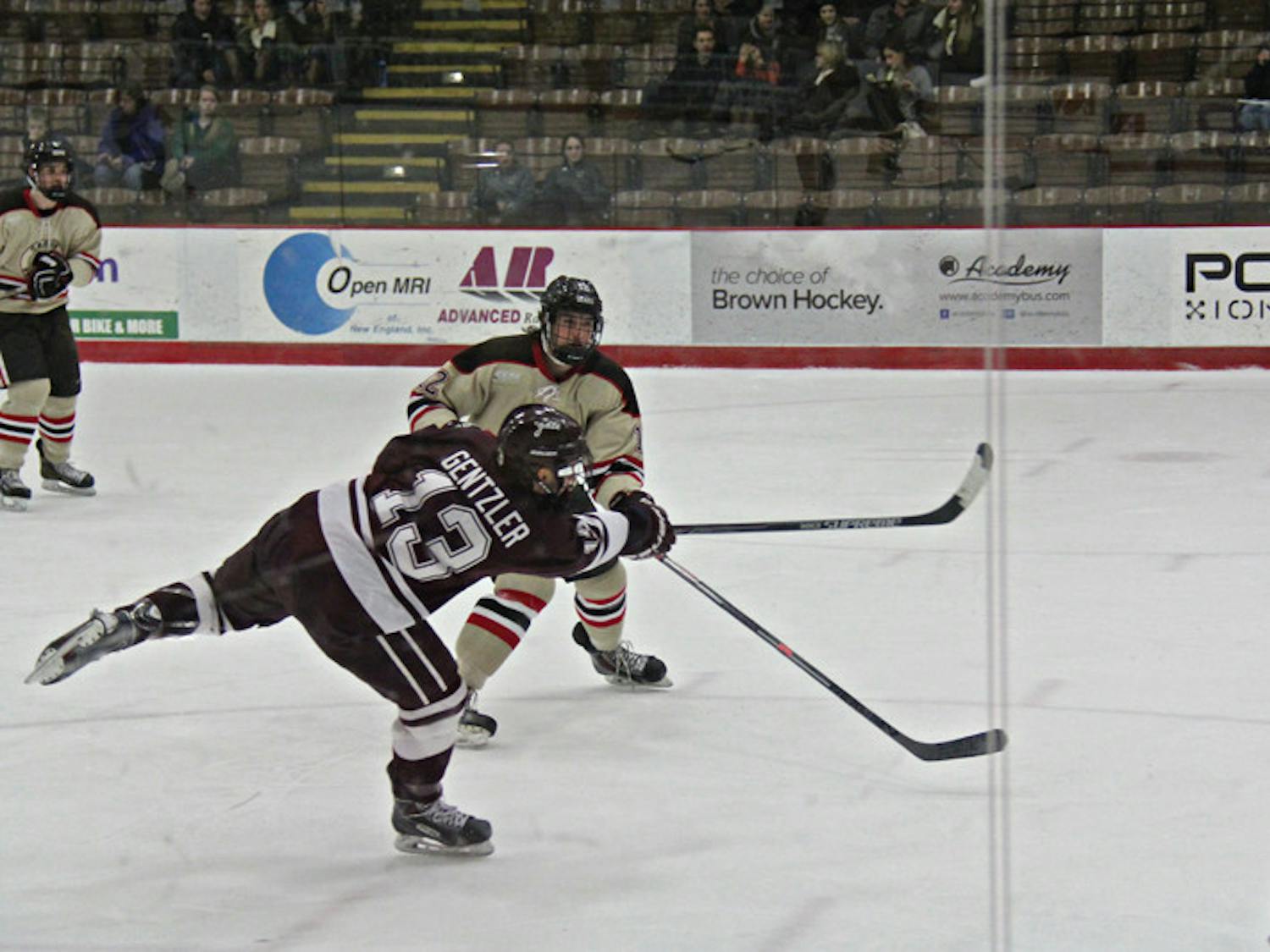 Brownsword_M-Hockey_Brittany-Comunale