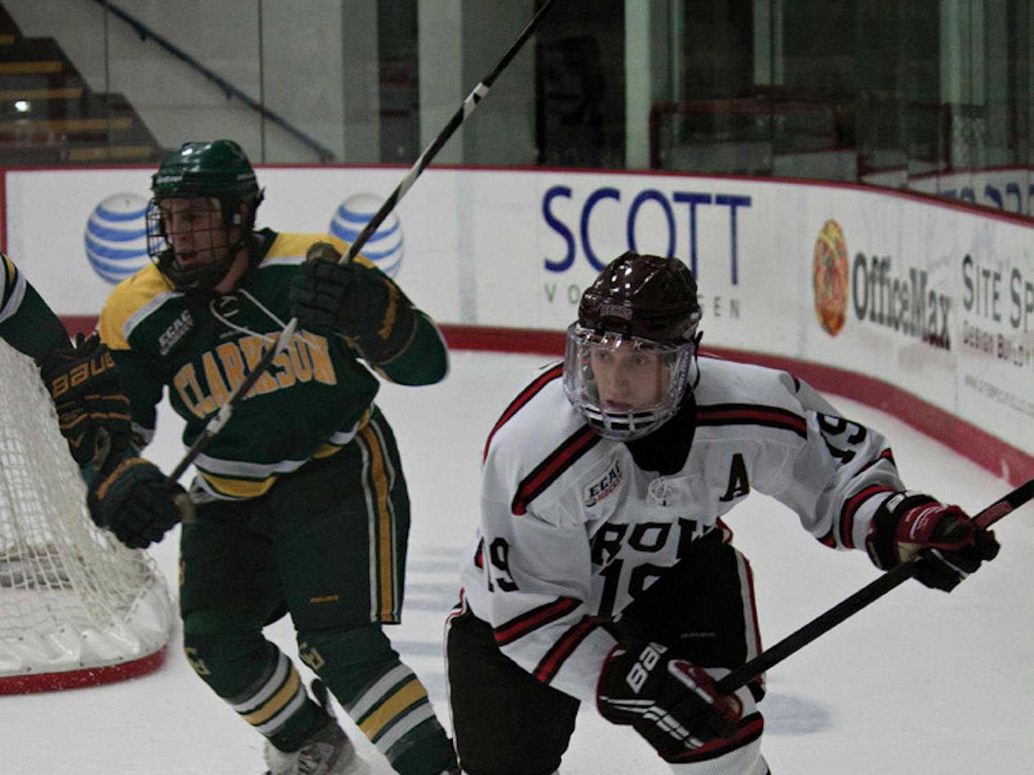 oconnell_menshockey_JesseSchwimmer