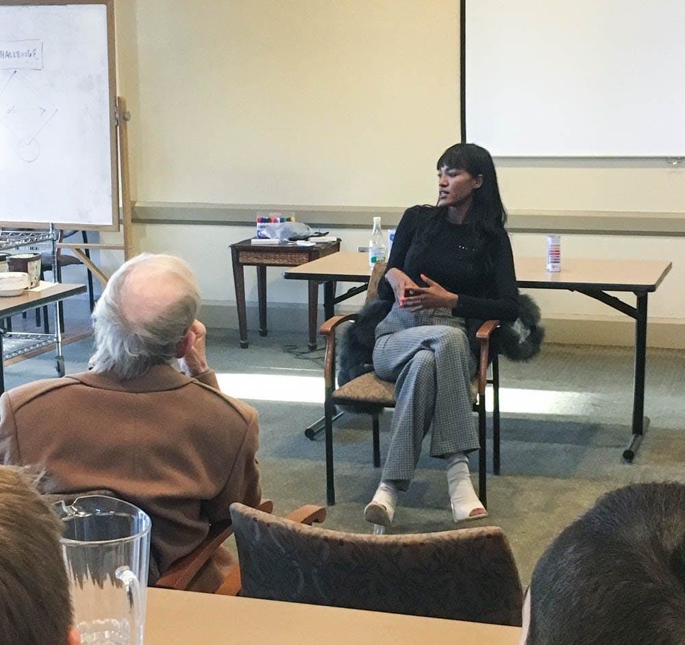 Roberts_Hillel_Bella-Roberts