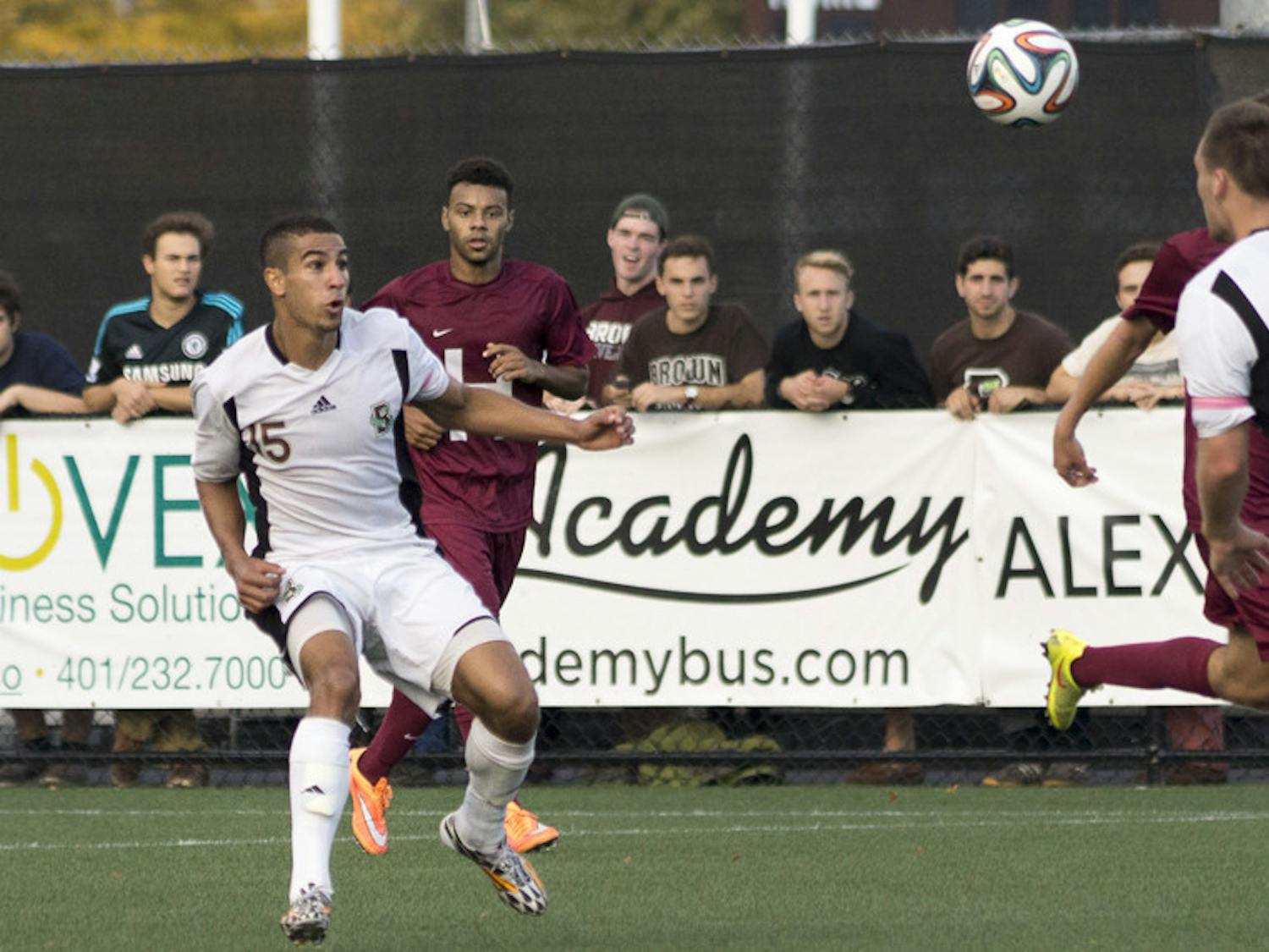 wainger_m-soccer_david-Deckey1