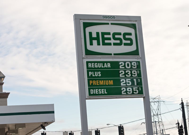 clem_gas_david-deckey