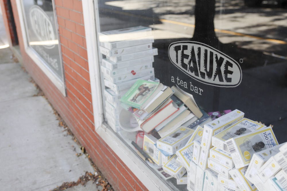 Tealuxe-Smll_Tiffany-Ding