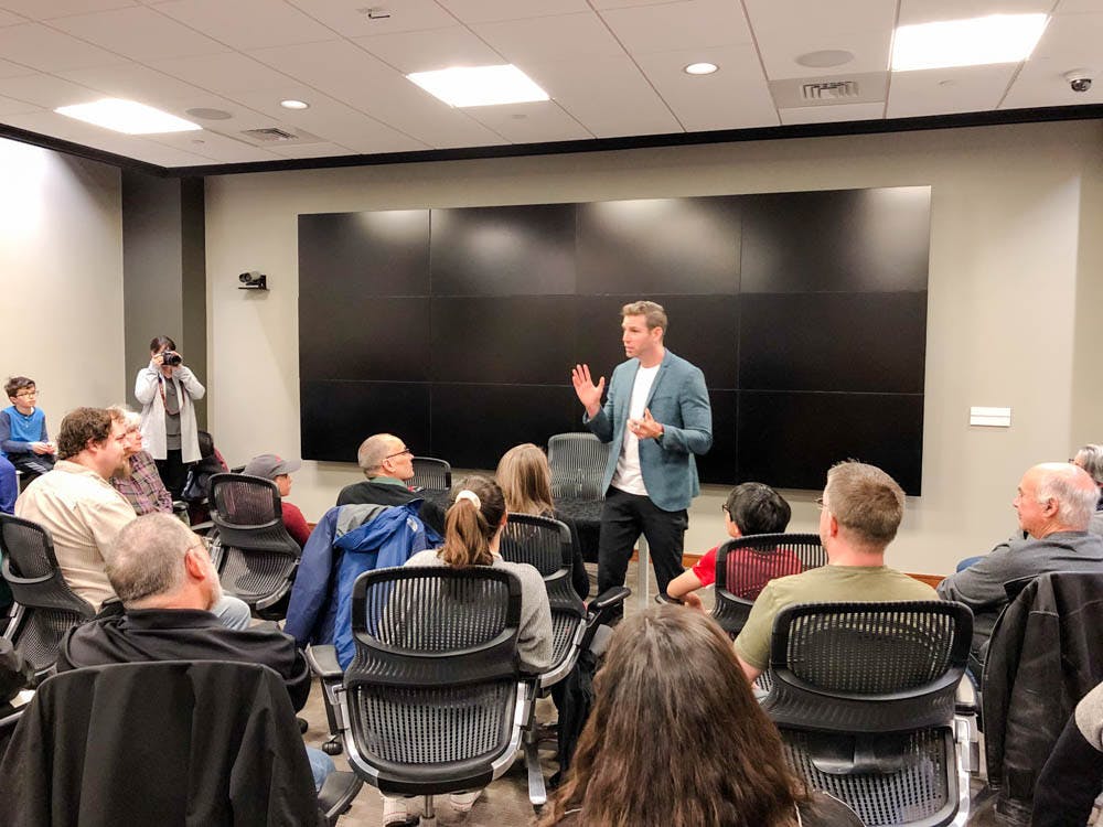 Wang_Magician_Leon-Jiang