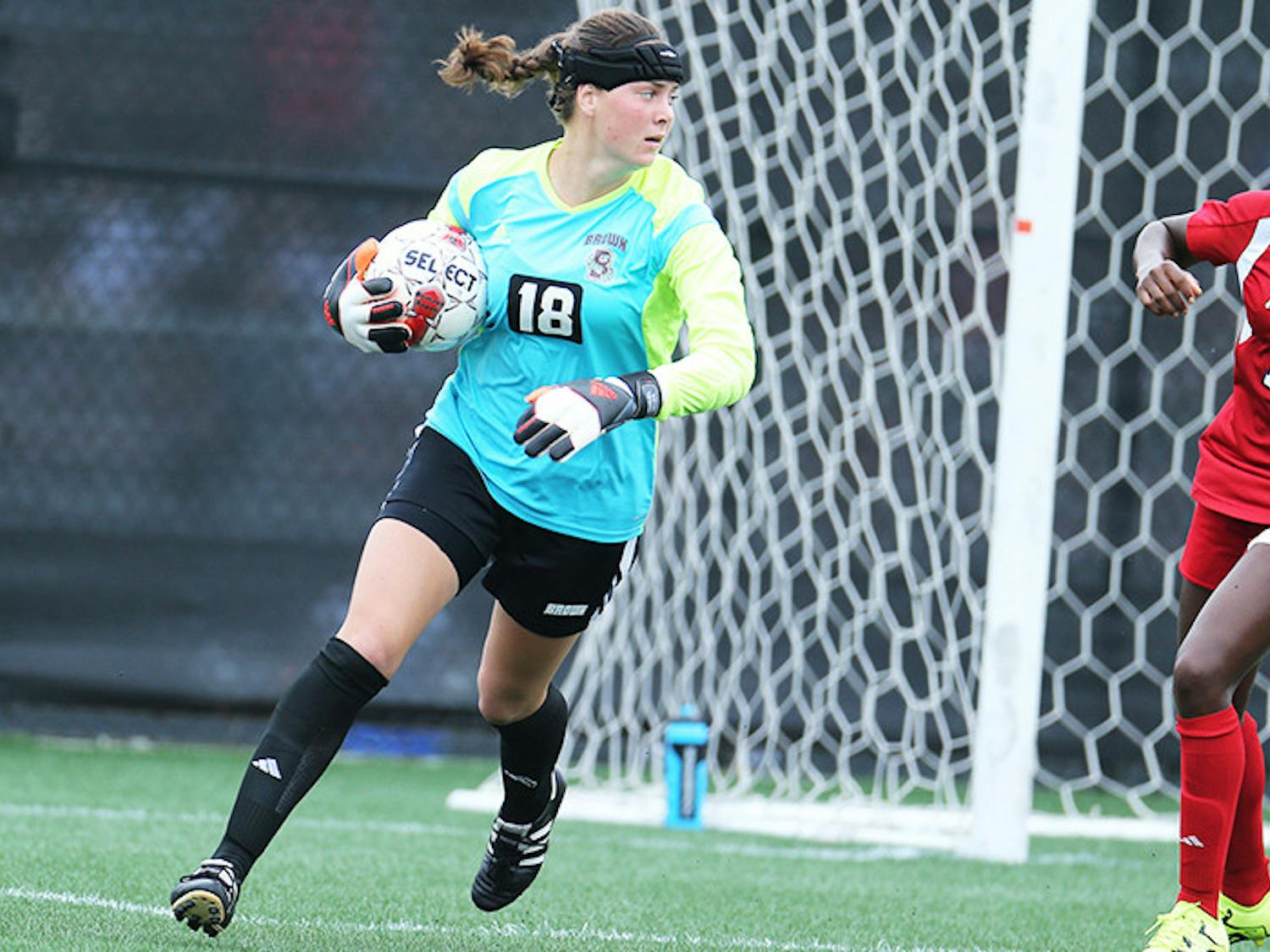 Schapiro_W-Soccer_CO-BrownBears