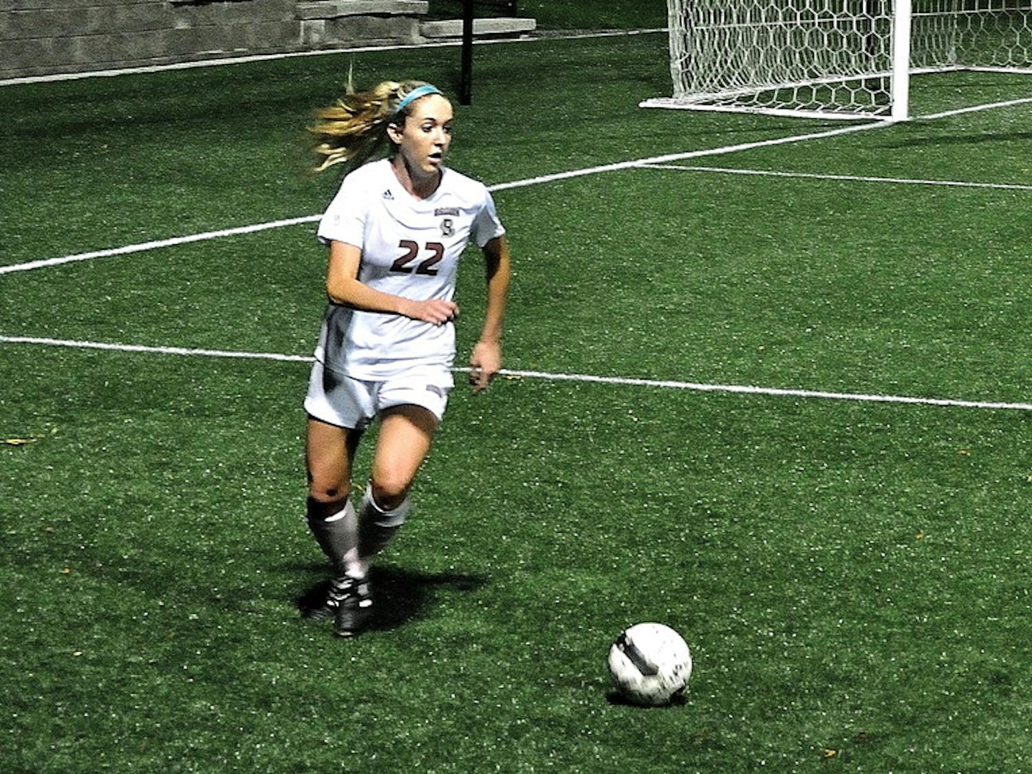 Sanchez_W-Soccer_eli-white