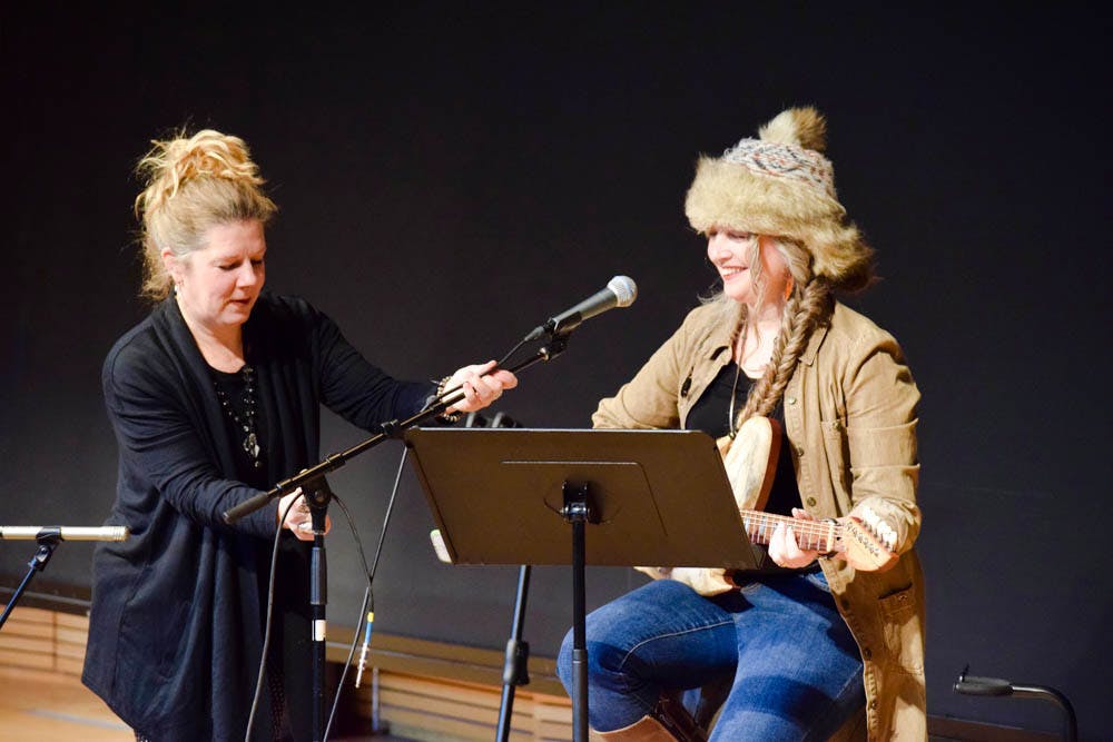 Gutman_Dar-Williams_Danielle-Emerson-1