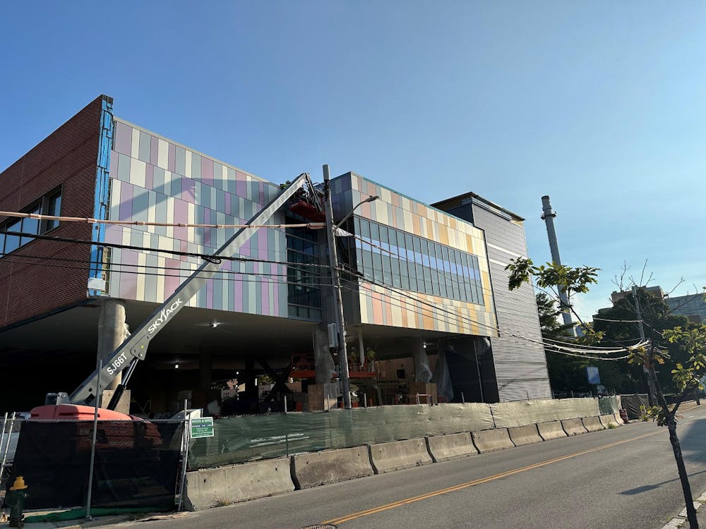 Photo of a construction site building the new Brown University Labor and Delivery Center