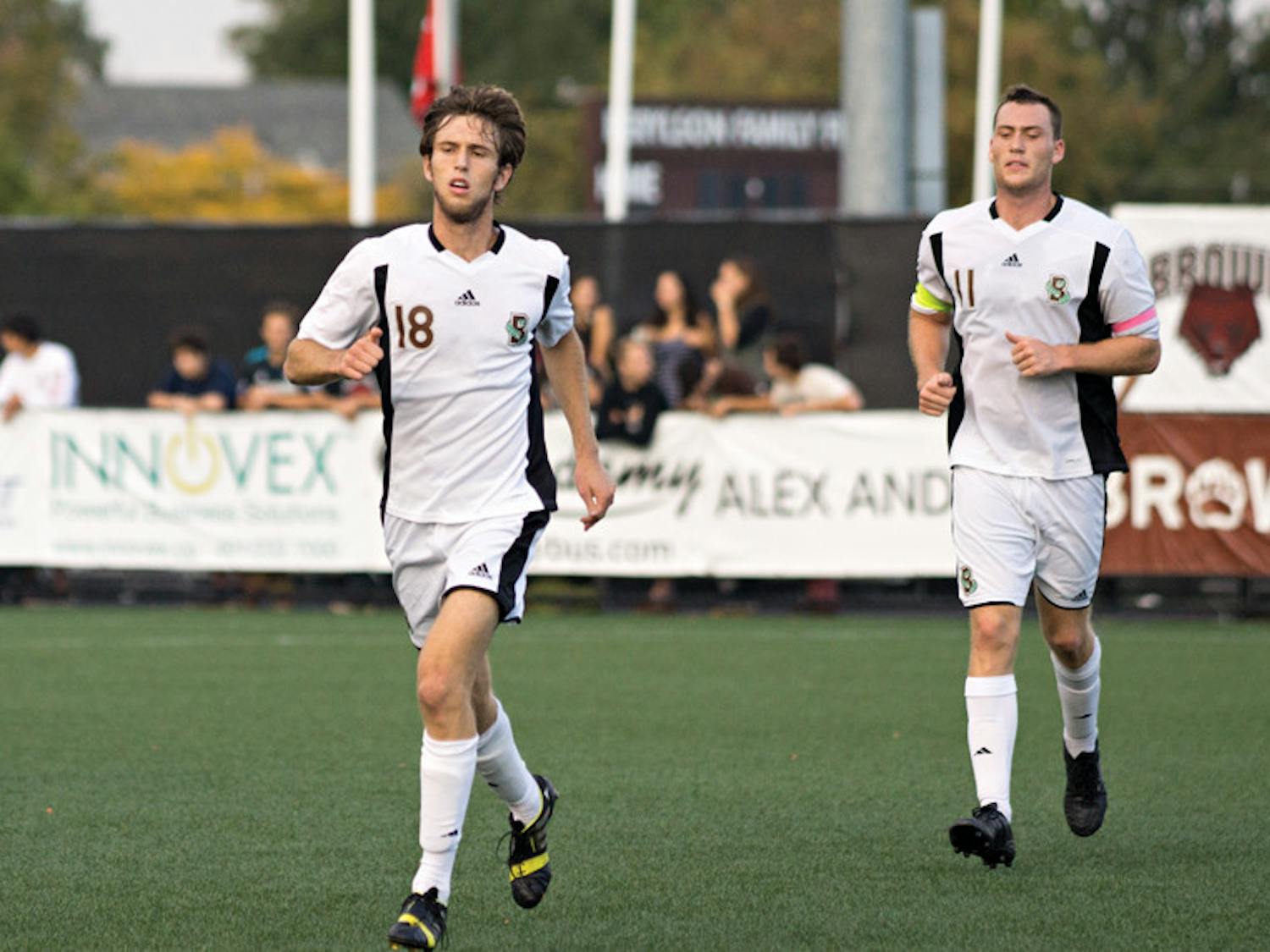 wainger_msoccer_david-Deckey