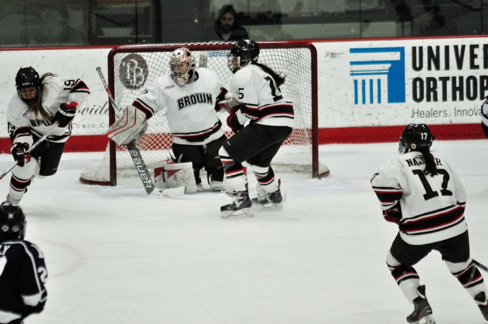 Pasanen_WHockey_EliWhite