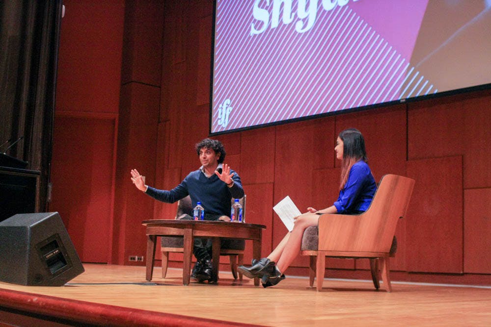 Roberts_M-Night-Shyamalan_