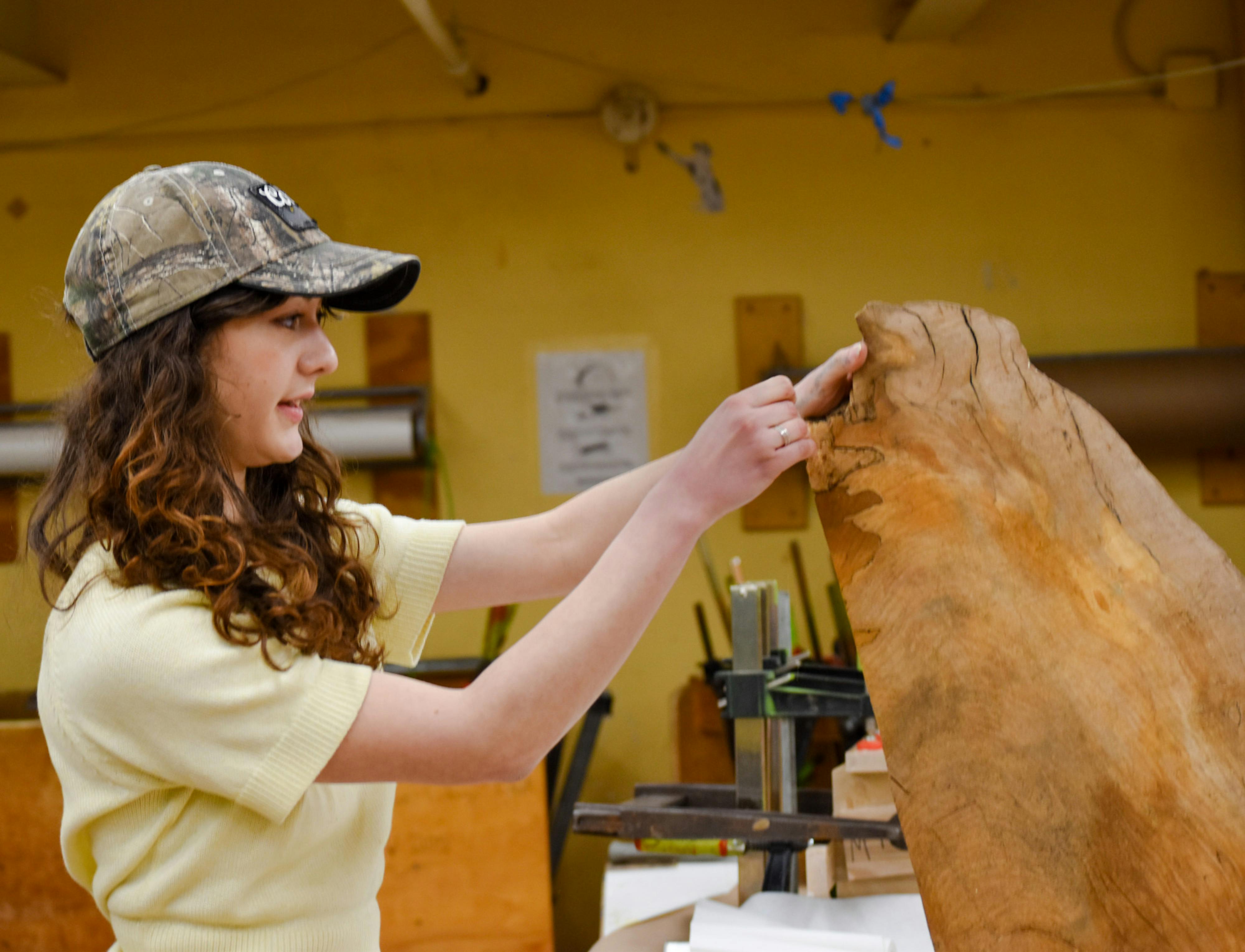 How RISD students are using a centuries-old beech tree to make furniture - Vimarsana News