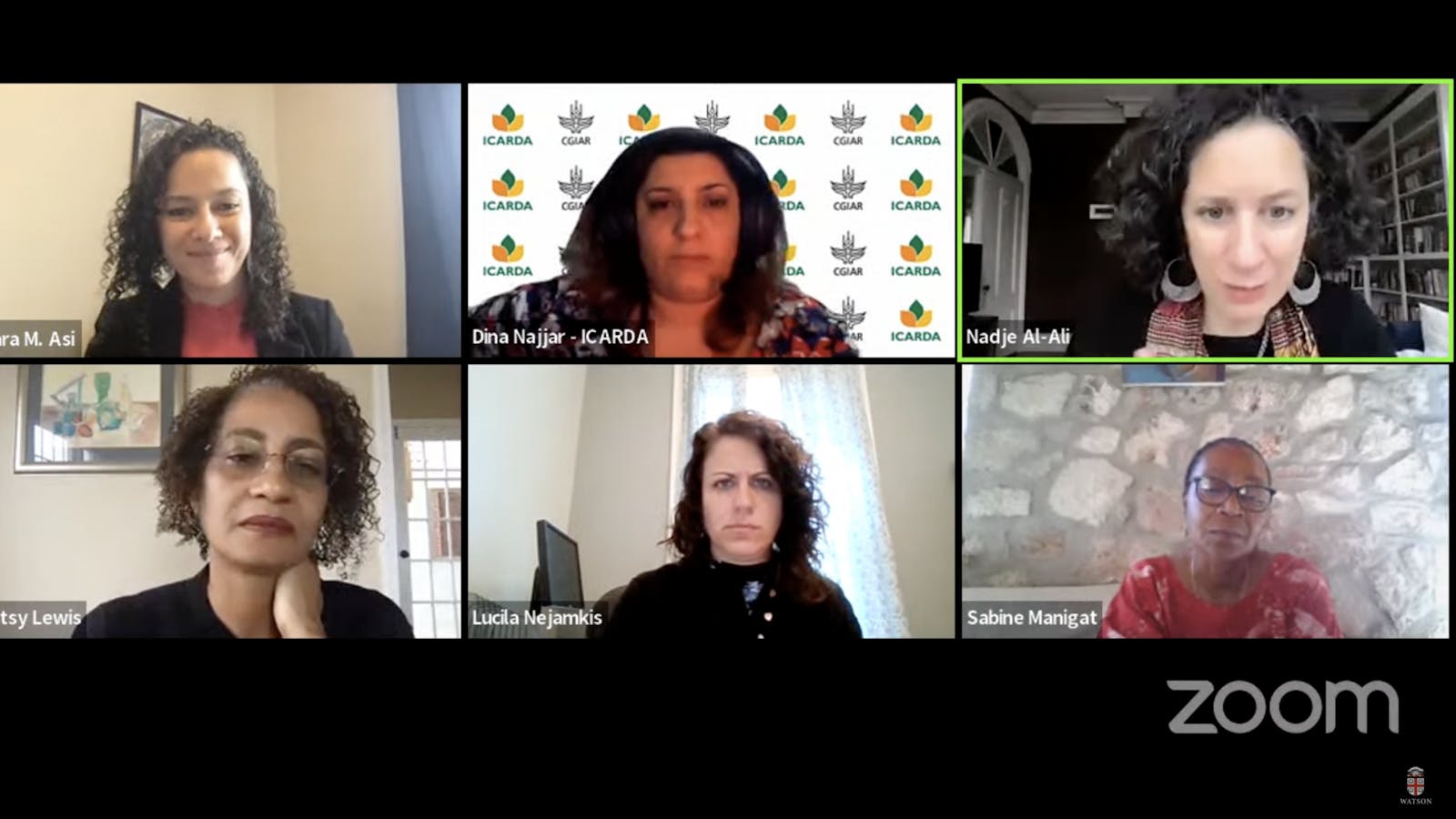 Qattiq jinsiy aloqa pozitsiyalari Jinsiy aloqa uchun Perm shahridagi uyda qizlar