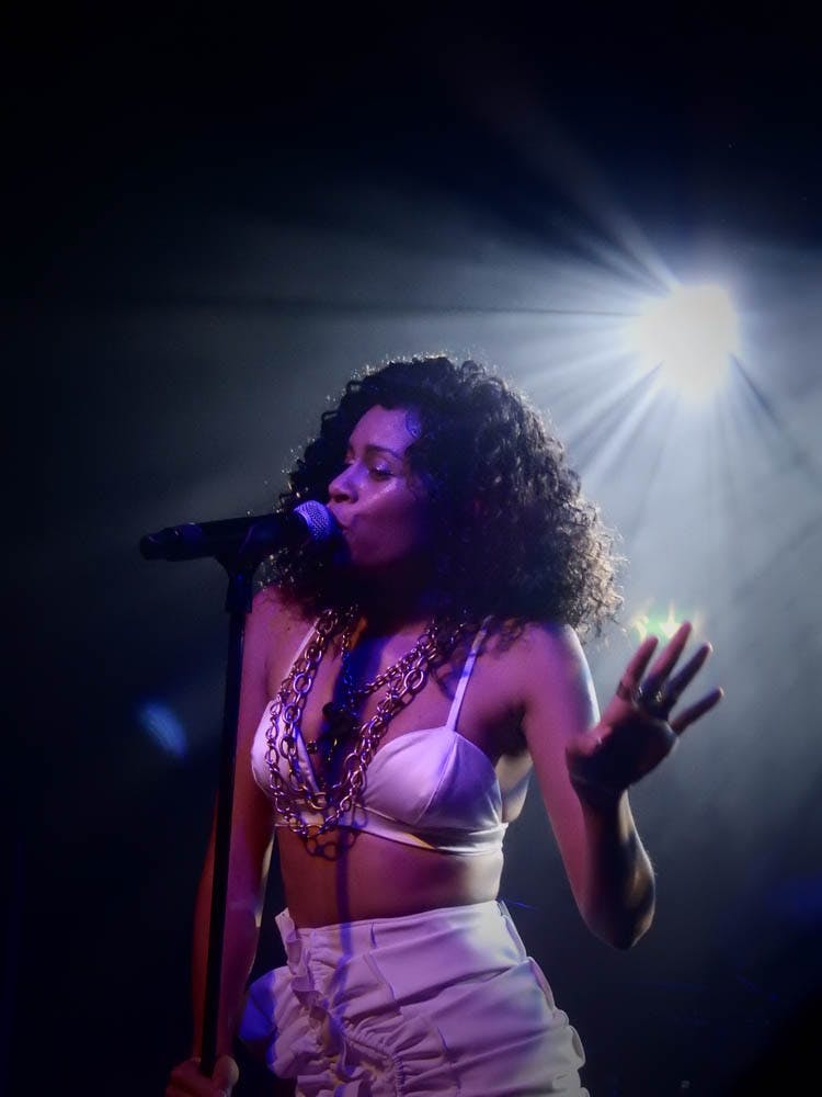 Sullivan_SW_AlunaGeorge_COWikimediaCommons-1