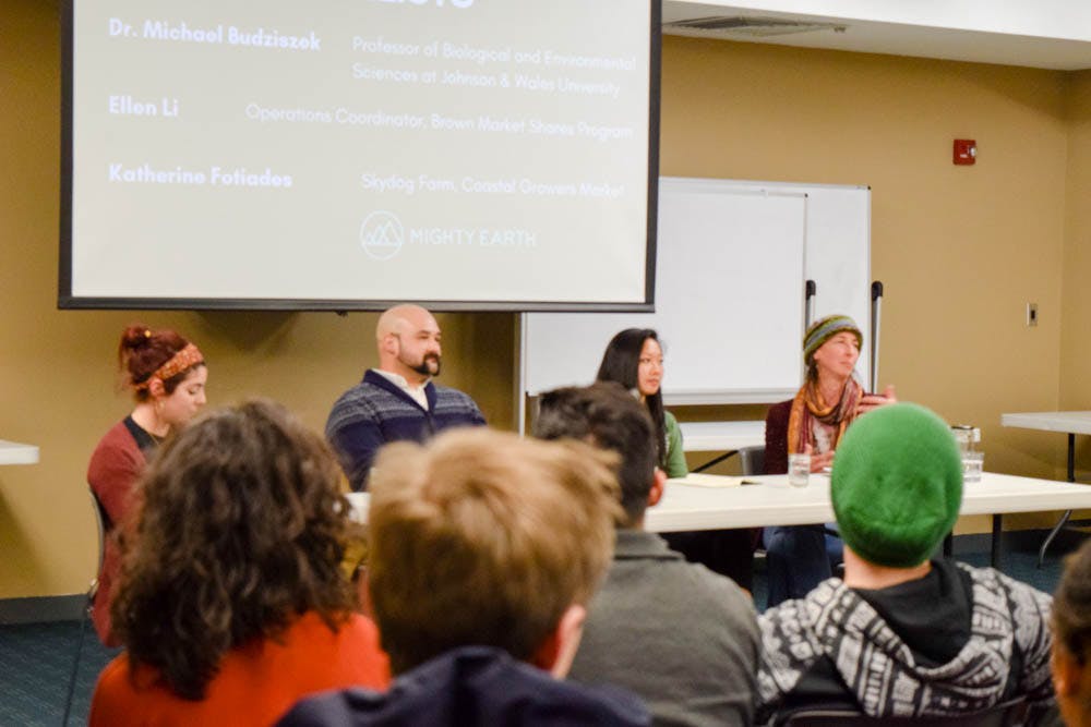 Hack_Panel-about-Sustainable-Food-Sourcing-_CO_Celia-Hack_