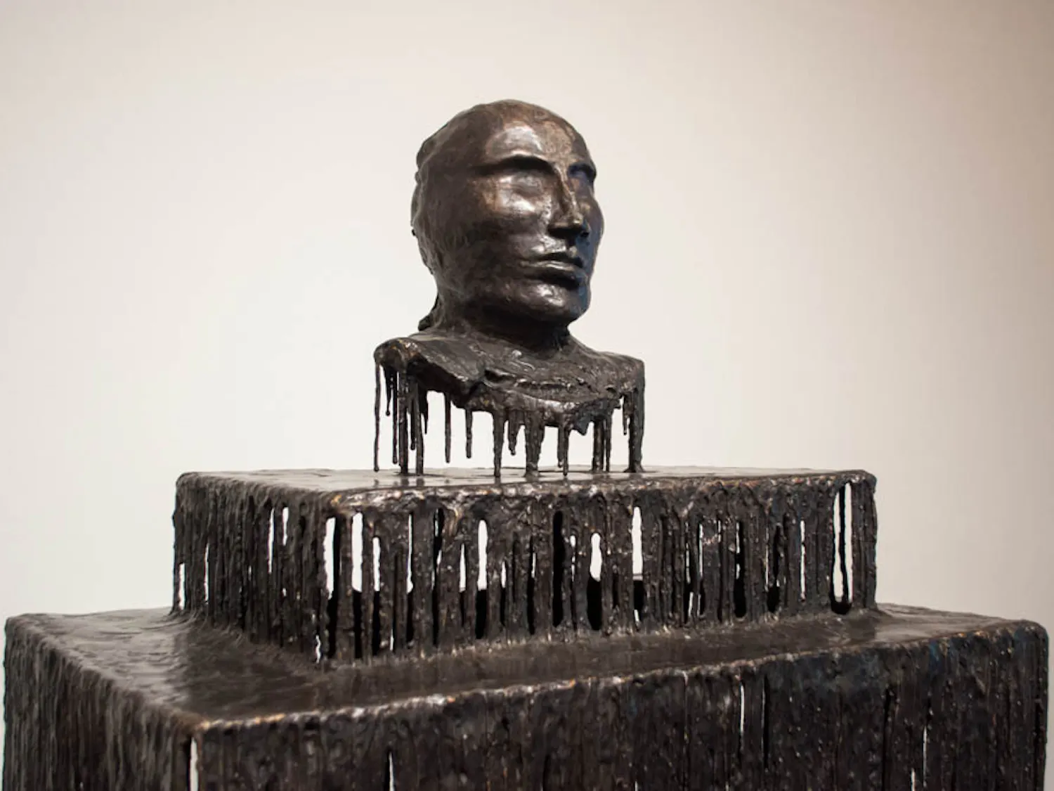 Renia_DianaAlHadid_Eli-White